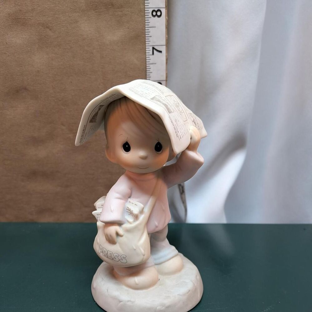 Precious-moments Cream and Tan Collectibles
